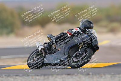 media/Sep-11-2022-SoCal Trackdays (Sun) [[81b7e951af]]/Turn 7 (1145am)/